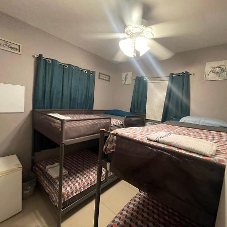 Miami Vibes "Hostel-Like" Shared Room شمال ميامي المظهر الخارجي الصورة