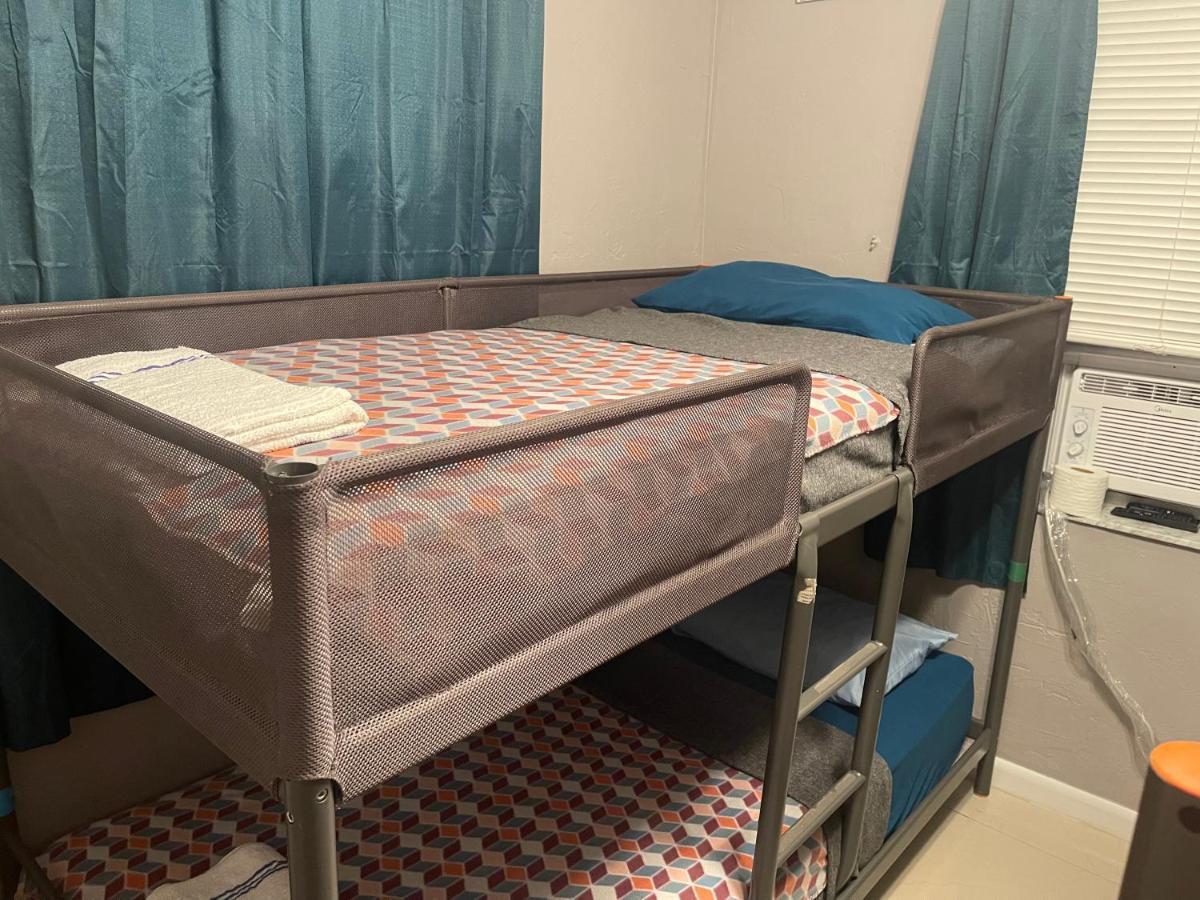 Miami Vibes "Hostel-Like" Shared Room شمال ميامي المظهر الخارجي الصورة