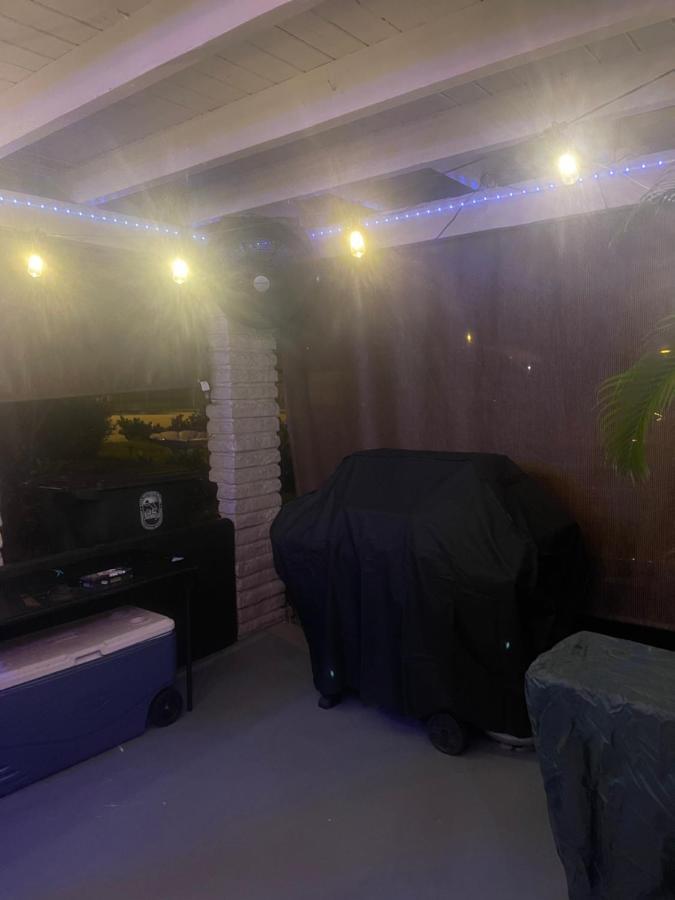 Miami Vibes "Hostel-Like" Shared Room شمال ميامي المظهر الخارجي الصورة